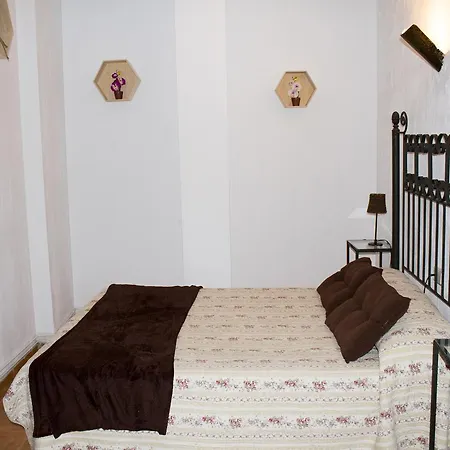 Calderon Cuenca 2*
